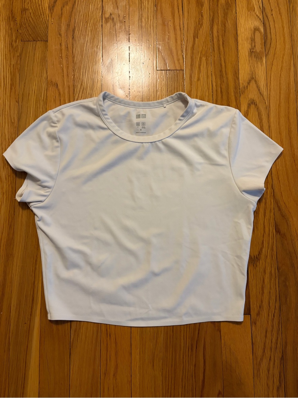 Uniqlo Airism White Cropped Shirt